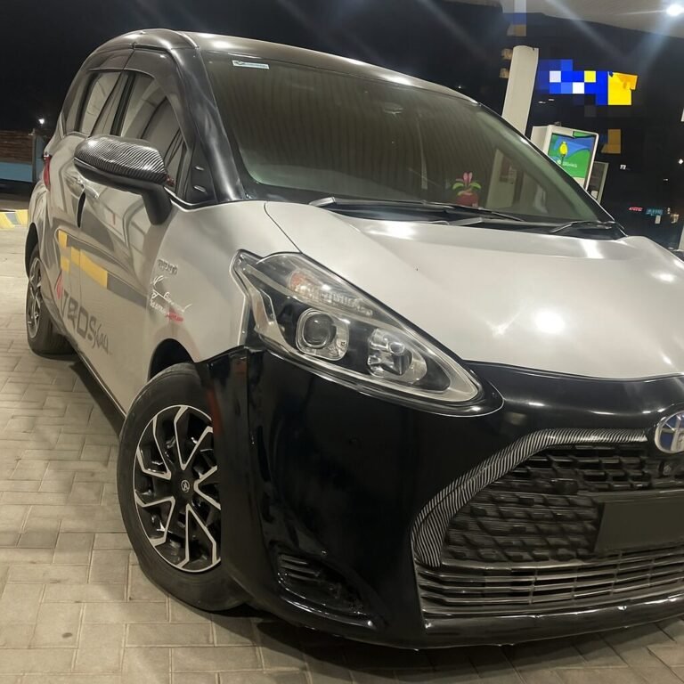 Toyota: Sienta Hybrid