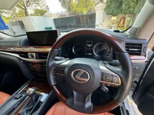 Toyota : Lexus LX570